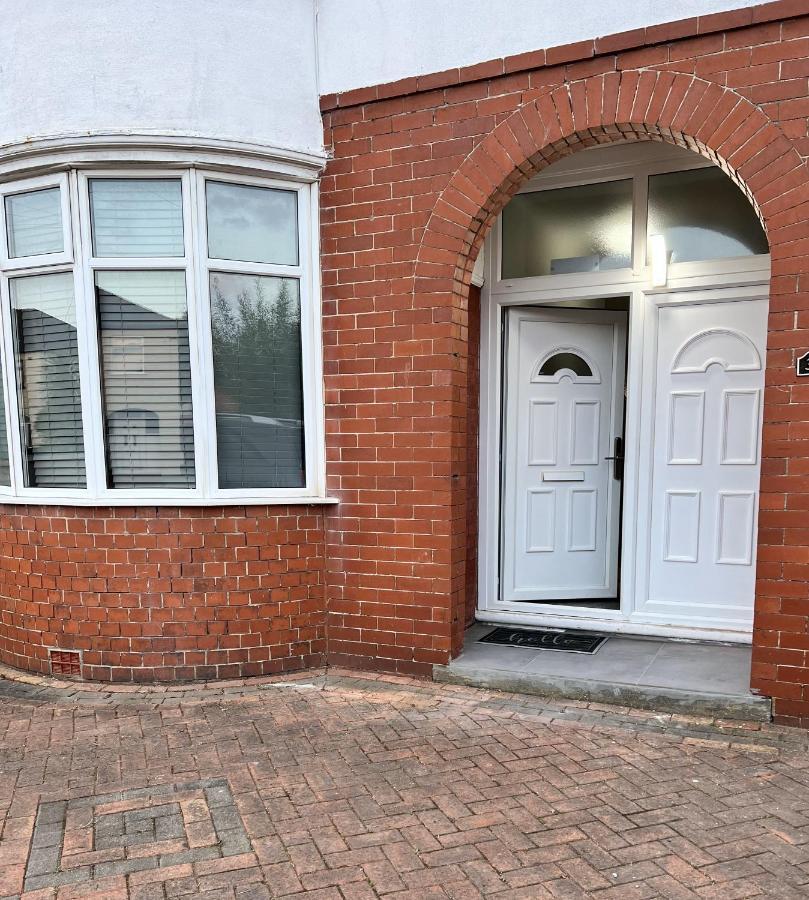 Kim Family Holiday Get-Away 4 Bedrooms 2 Baths Blackpool Exterior foto